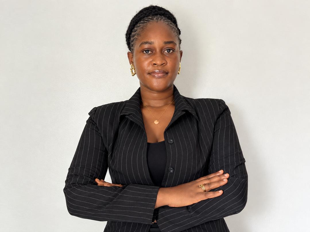 Ariane Nsangou, Associate
